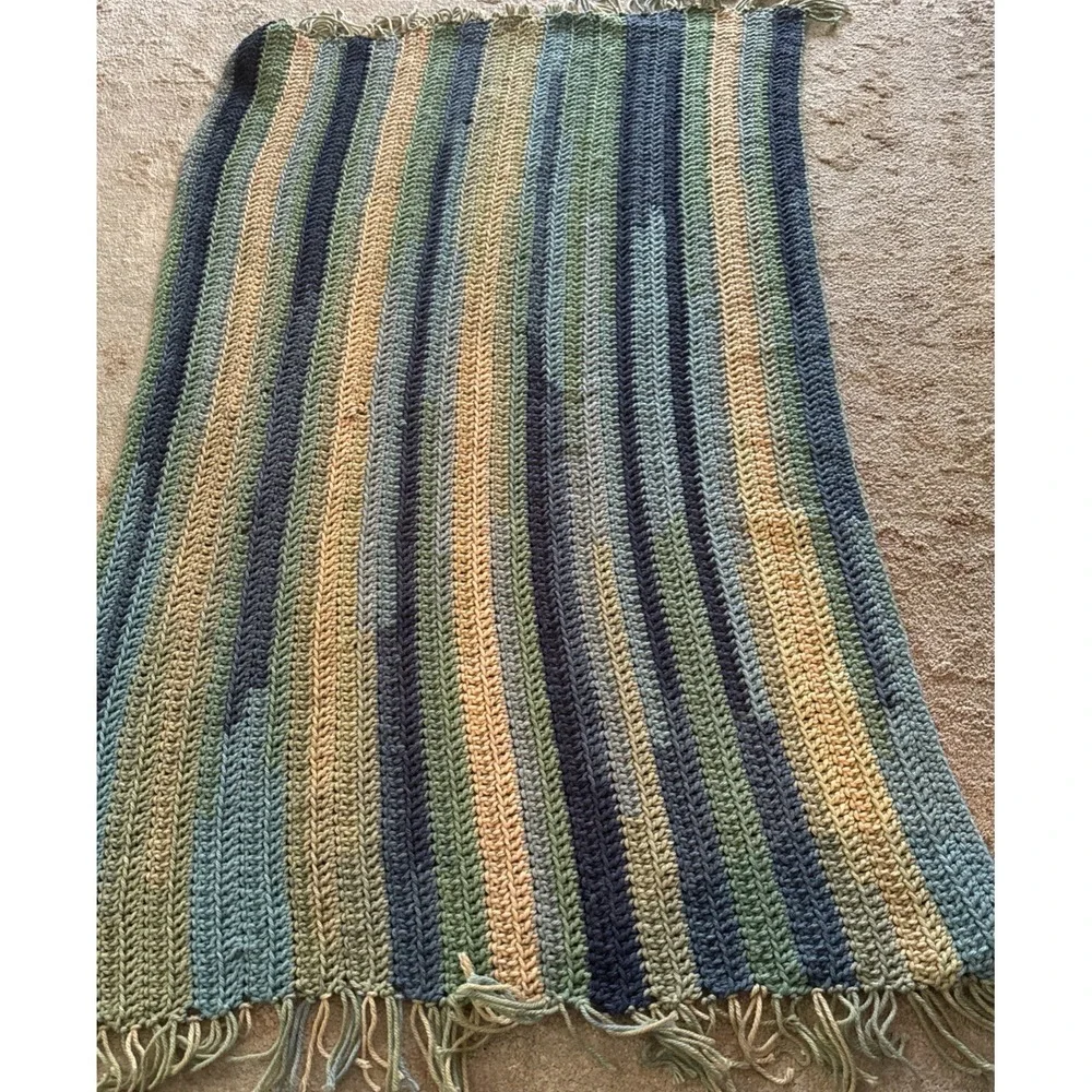 Hand Crotched Vintage Throw  41x26